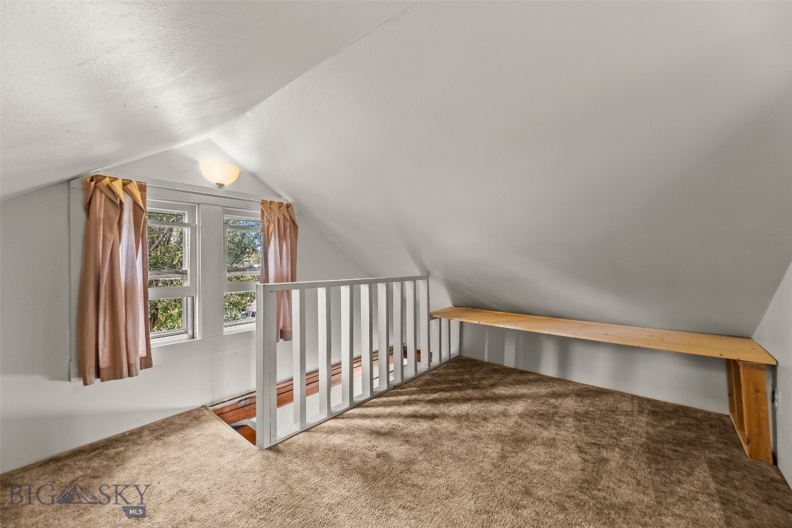 518 1st Avenue E Property Photo 33