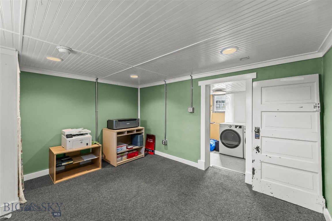 518 1st Avenue E Property Photo 54
