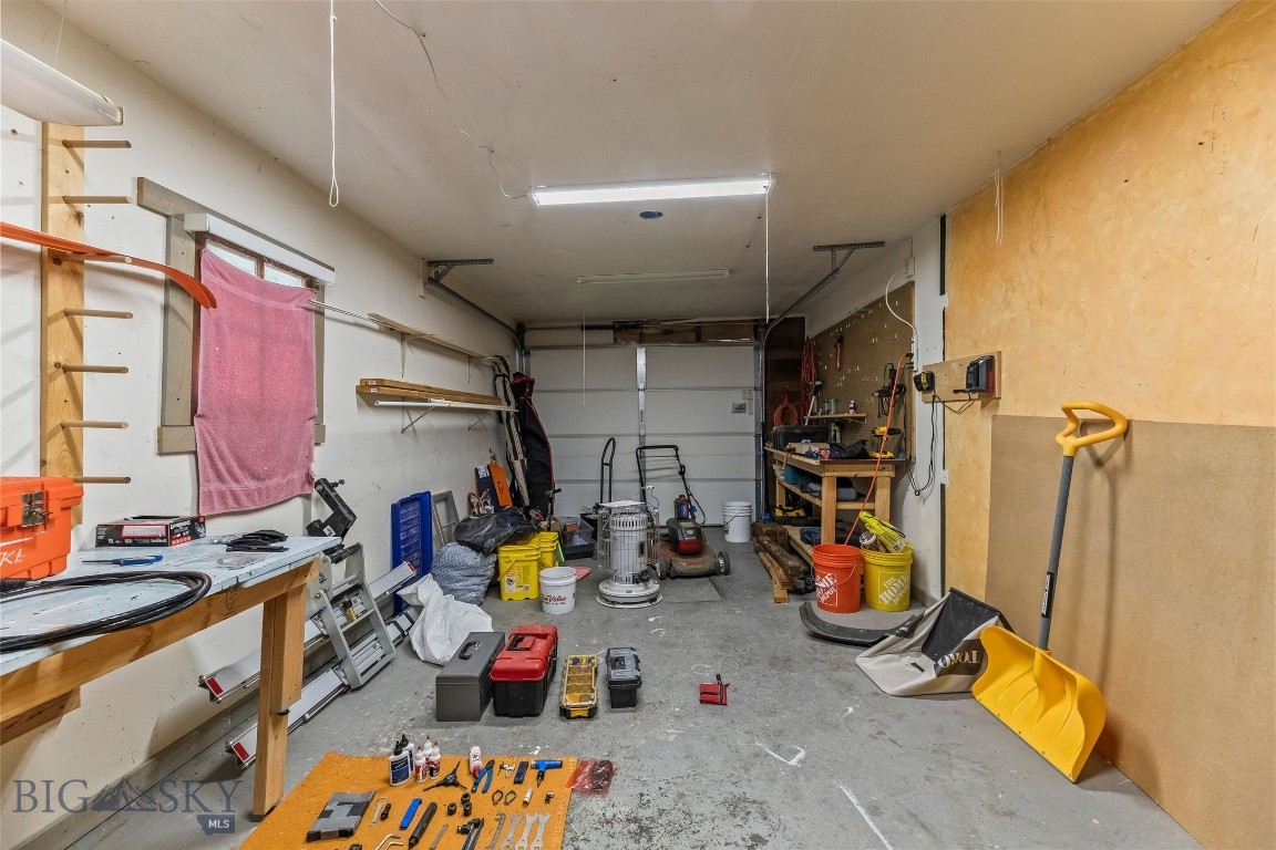 518 1st Avenue E Property Photo 58