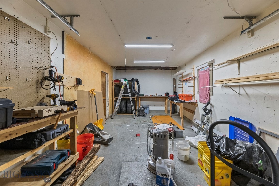 518 1st Avenue E Property Photo 59