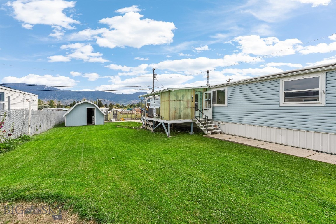 2550 Parrot Property Photo 3