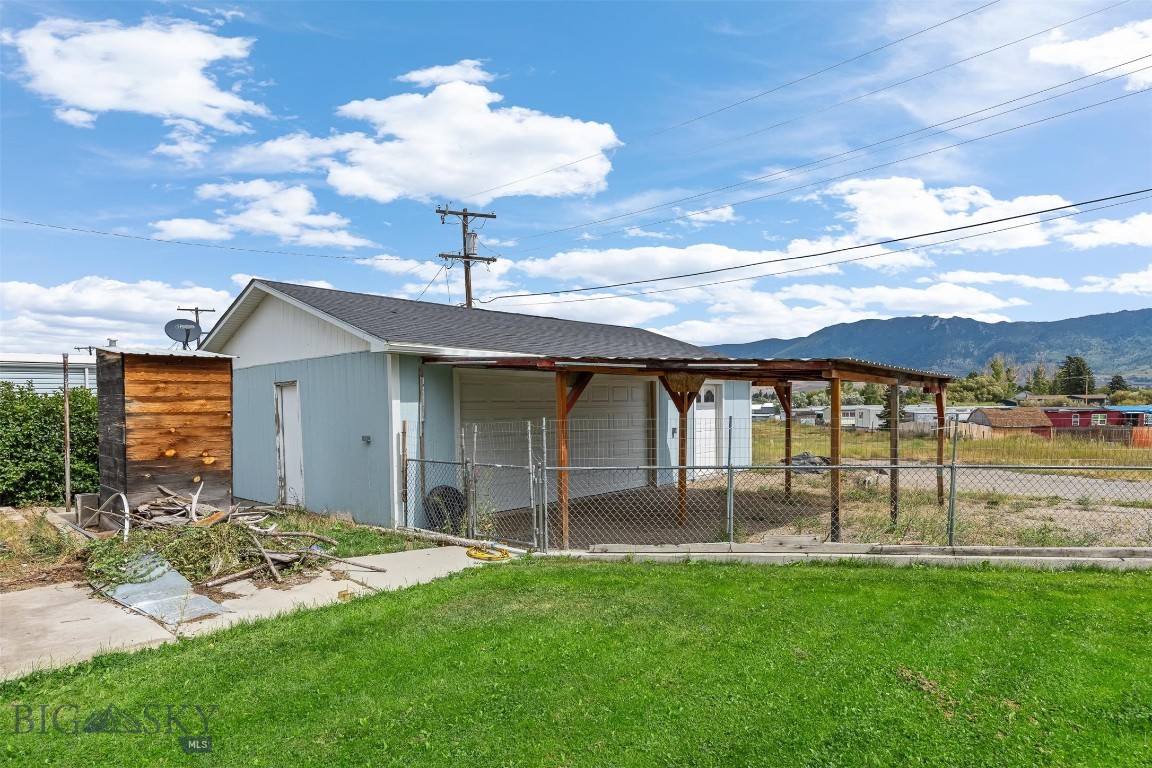 2550 Parrot Property Photo 24
