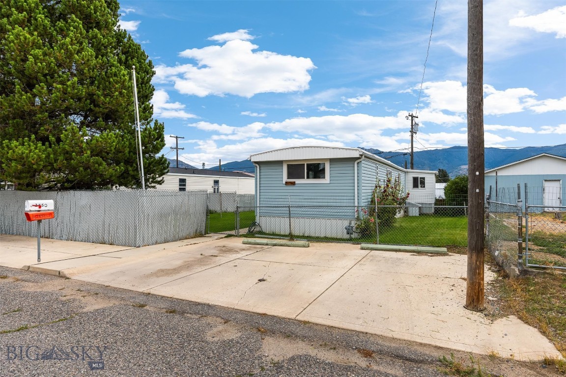 2550 Parrot Property Photo 31