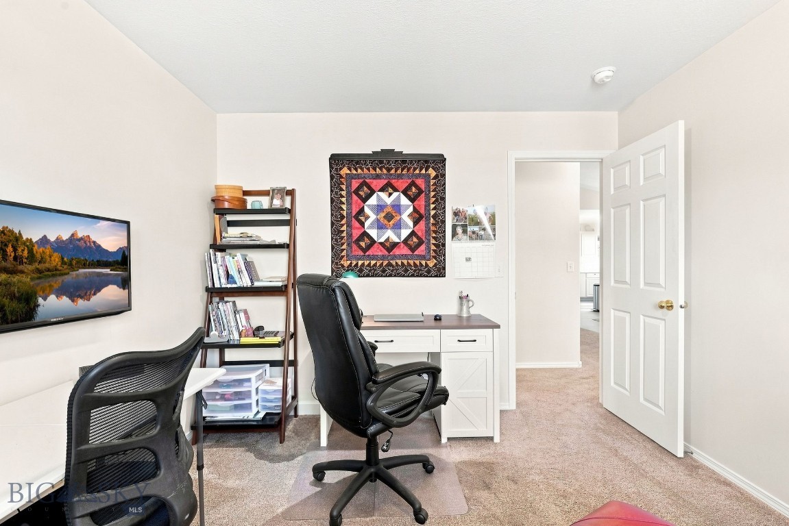 323 W River Rock Road Property Photo 41