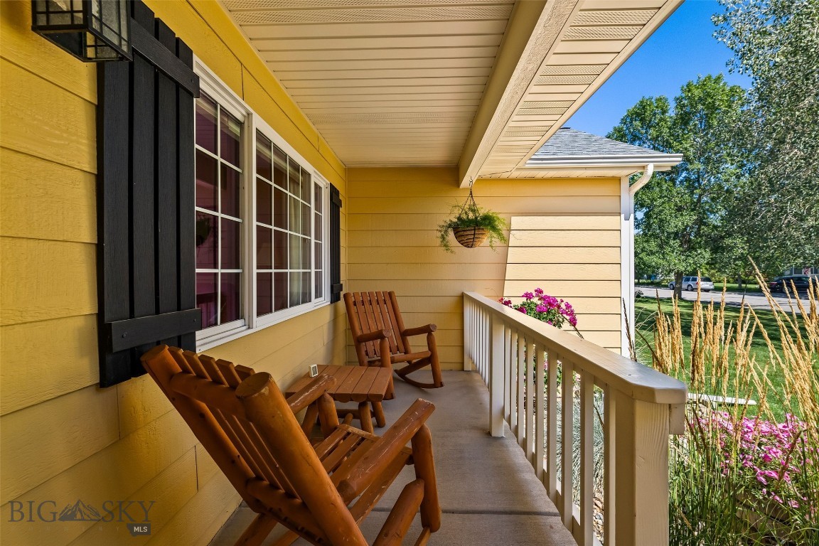 323 W River Rock Road Property Photo 60