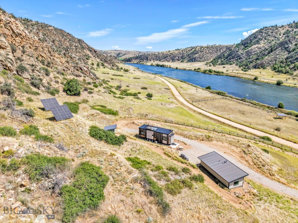 279 N Beartrap Canyon Road Property Photo 6