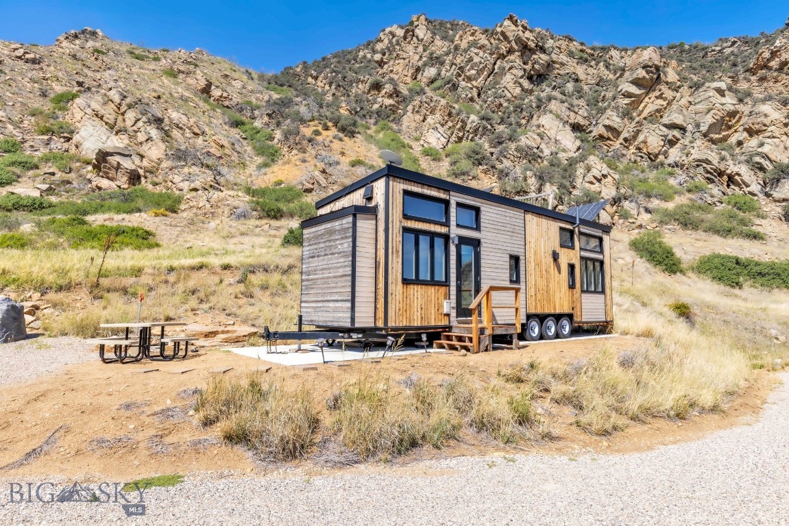 279 N Beartrap Canyon Road Property Photo 11