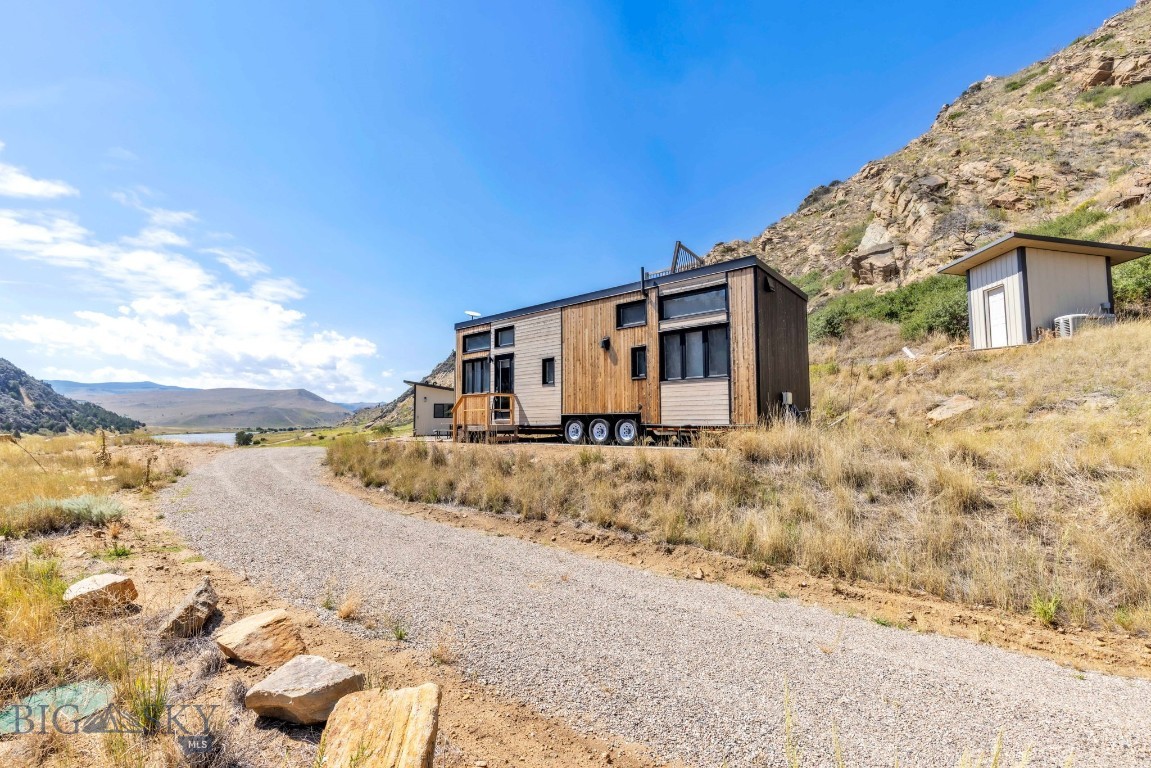 279 N Beartrap Canyon Road Property Photo 13