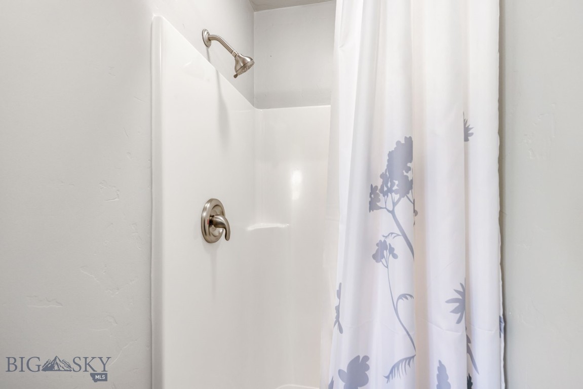 279 N Beartrap Canyon Road Property Photo 46