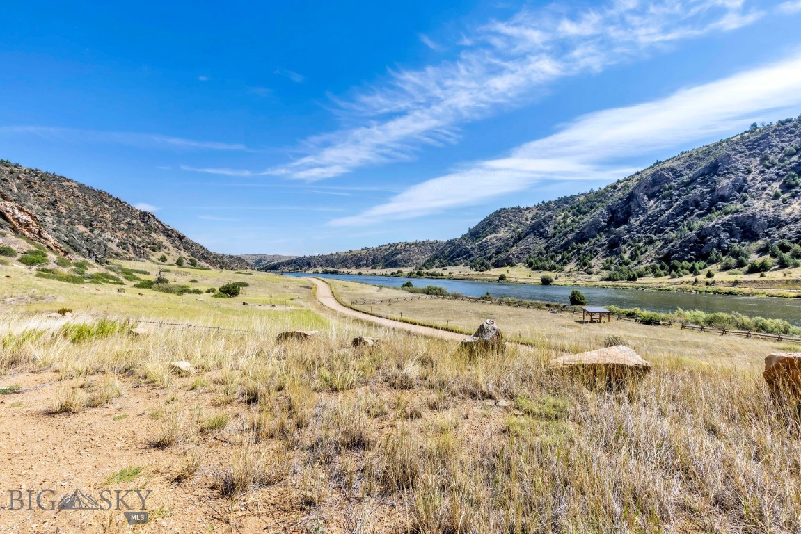 279 N Beartrap Canyon Road Property Photo 69