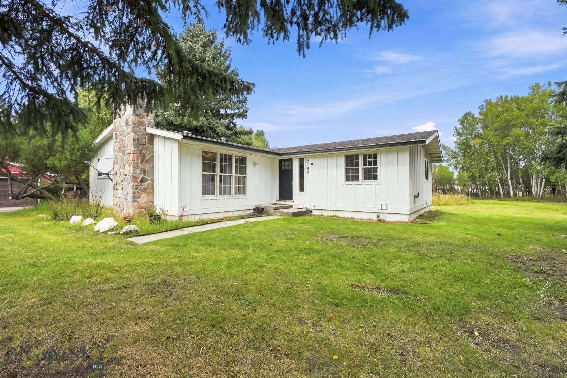 1041 Nelson Road Property Photo 1