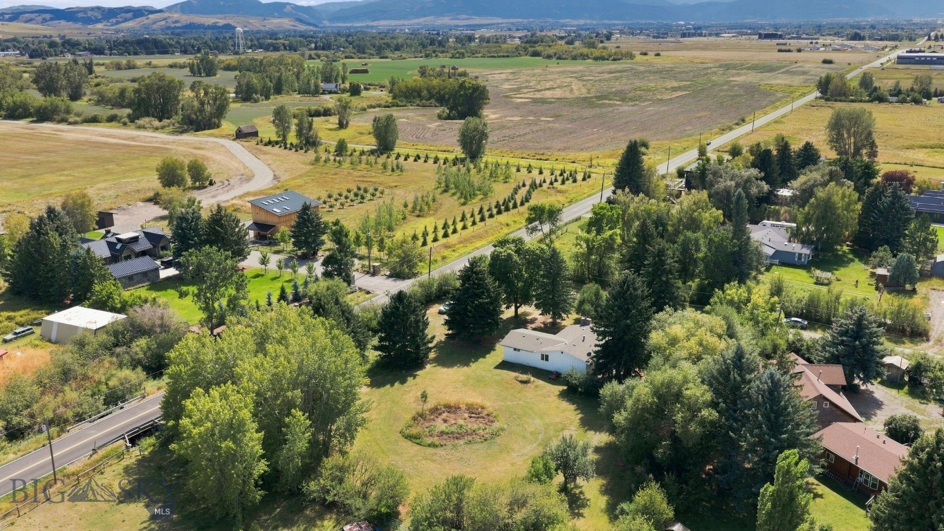 1041 Nelson Road Property Photo 4