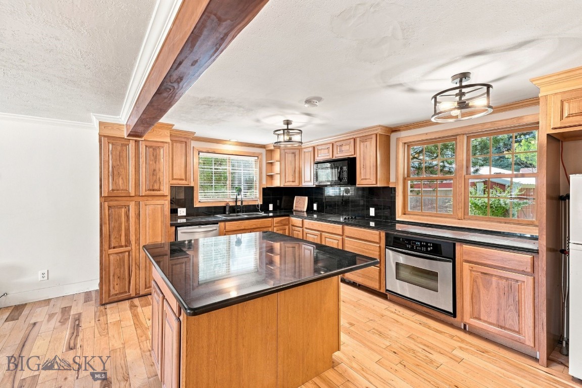 1041 Nelson Road Property Photo 13