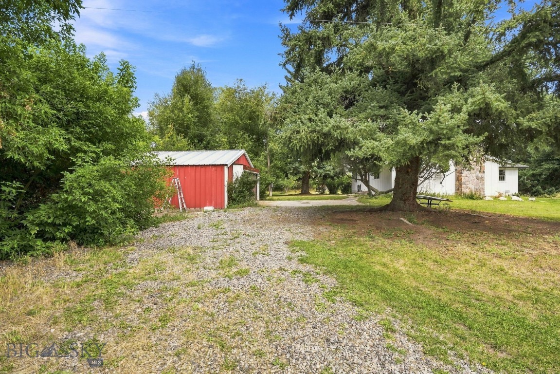 1041 Nelson Road Property Photo 35