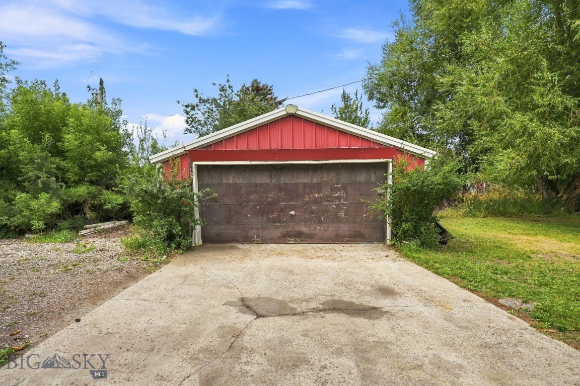 1041 Nelson Road Property Photo 45