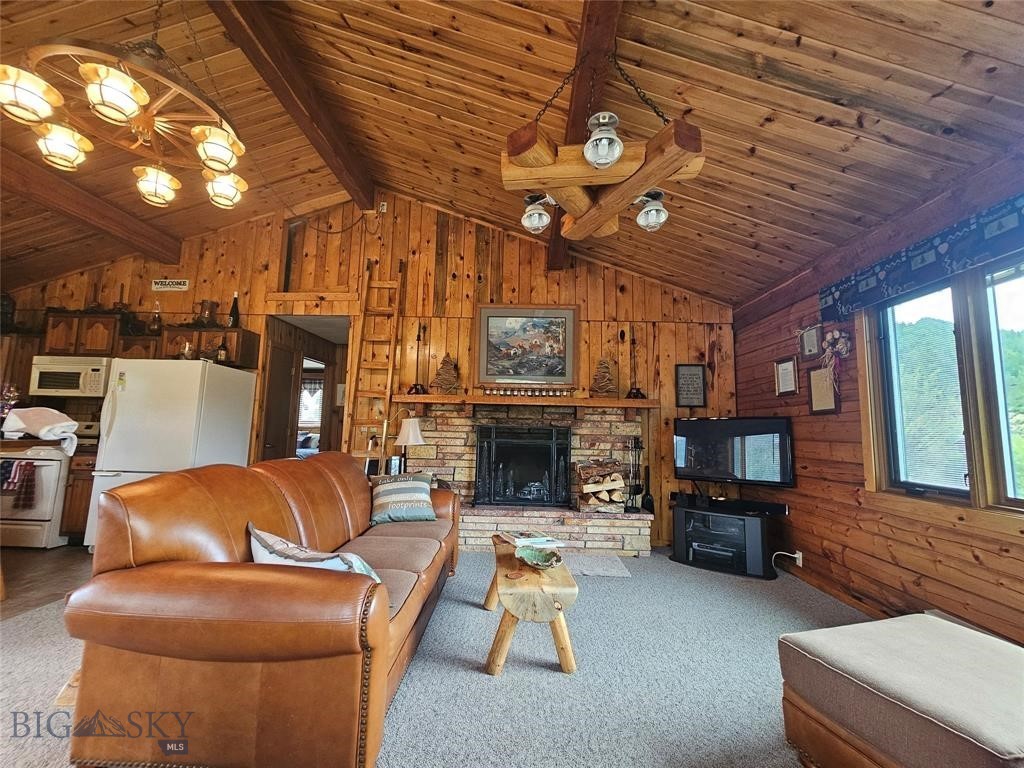 474 Russell Trail Property Photo 7