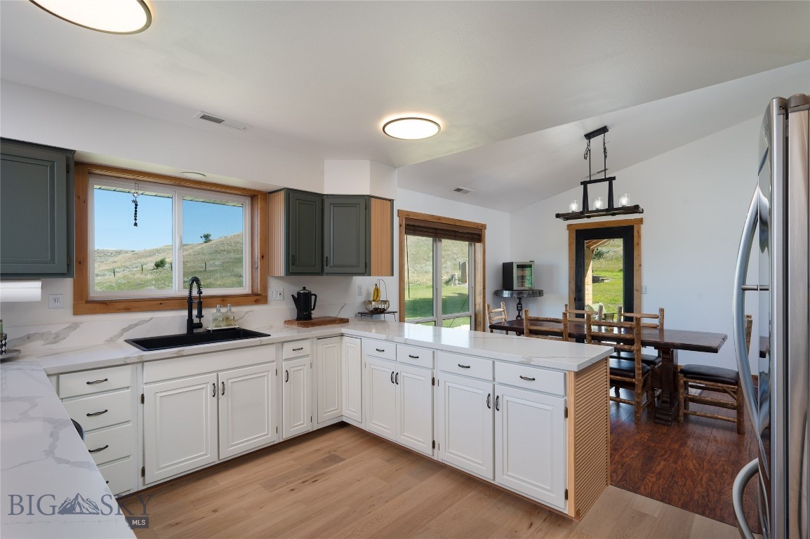 12424 Camp Creek Road Property Photo 1