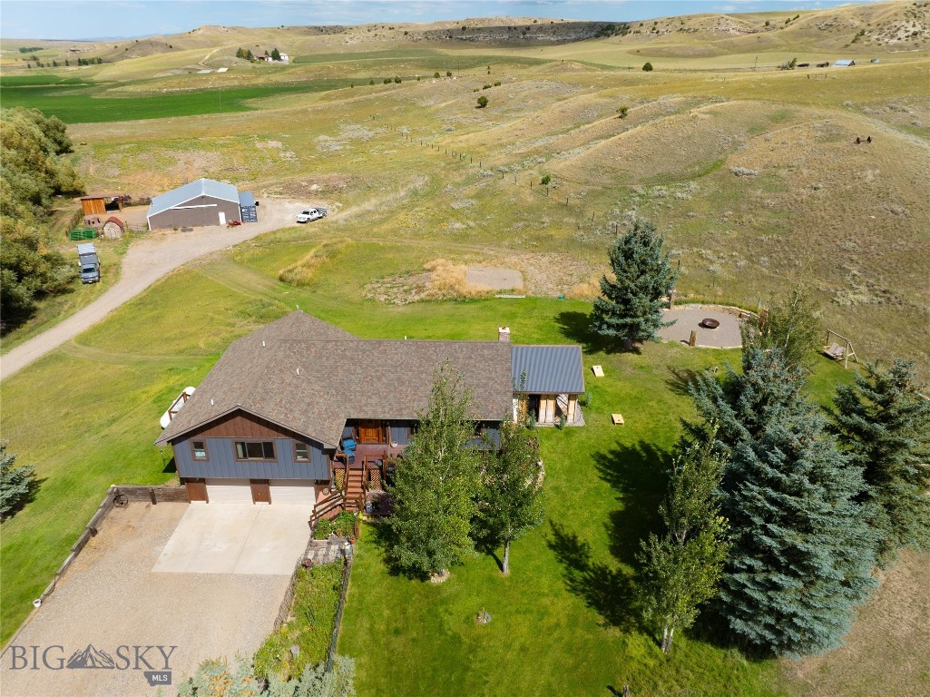 12424 Camp Creek Road Property Photo 2