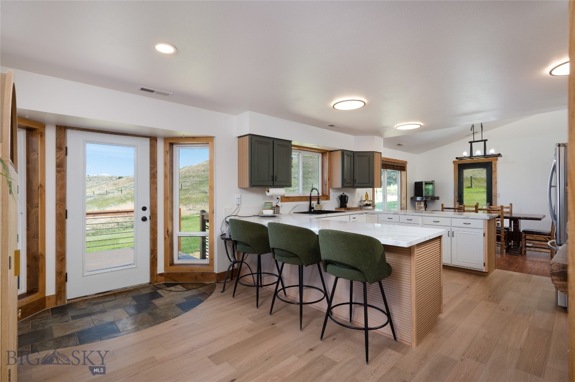 12424 Camp Creek Road Property Photo 5