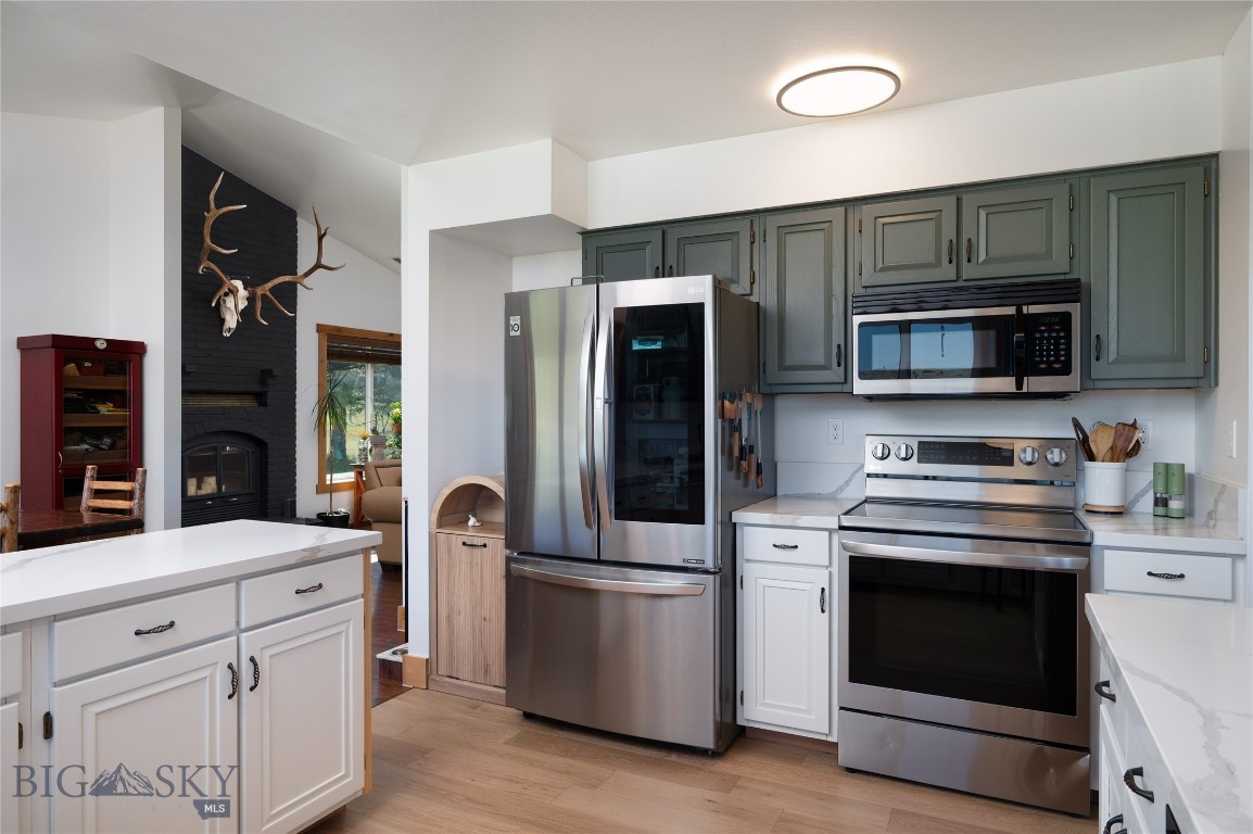 12424 Camp Creek Road Property Photo 7