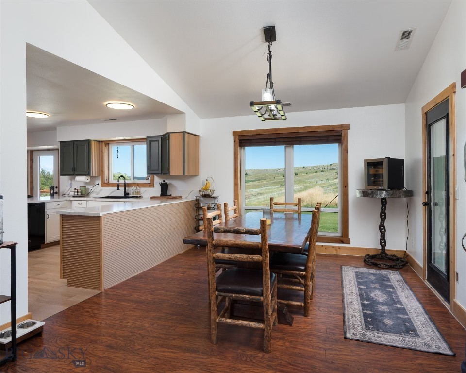 12424 Camp Creek Road Property Photo 8
