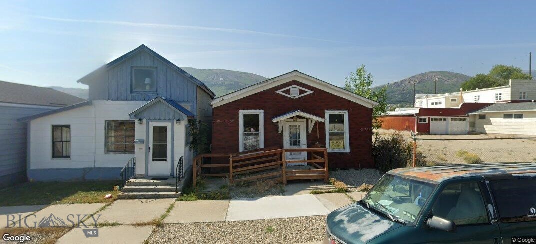 411 E Front Street Property Photo 1