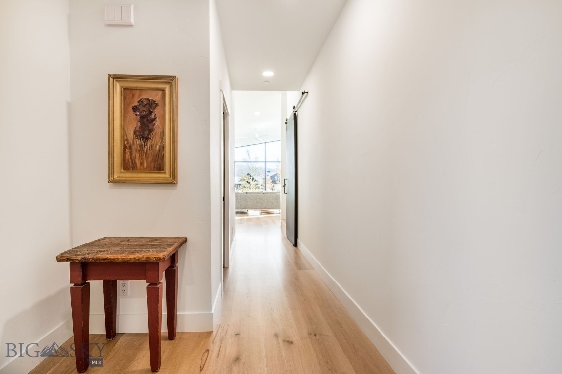 596 Kermodi Street Property Photo 29