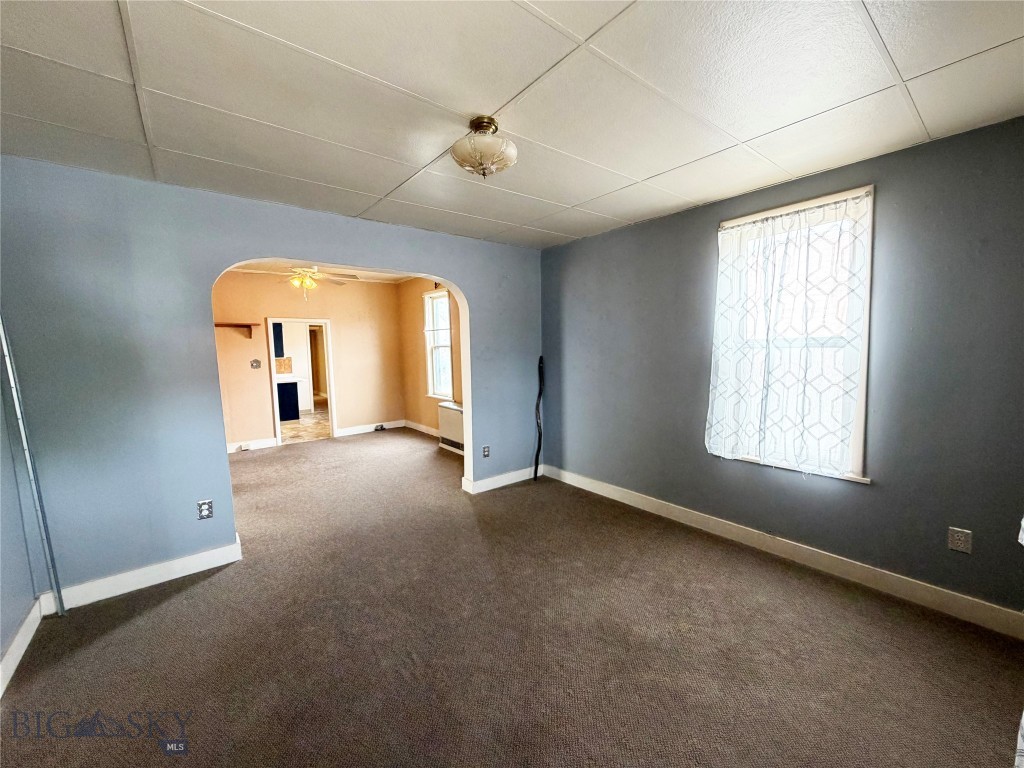 935/939 S Main Property Photo 7