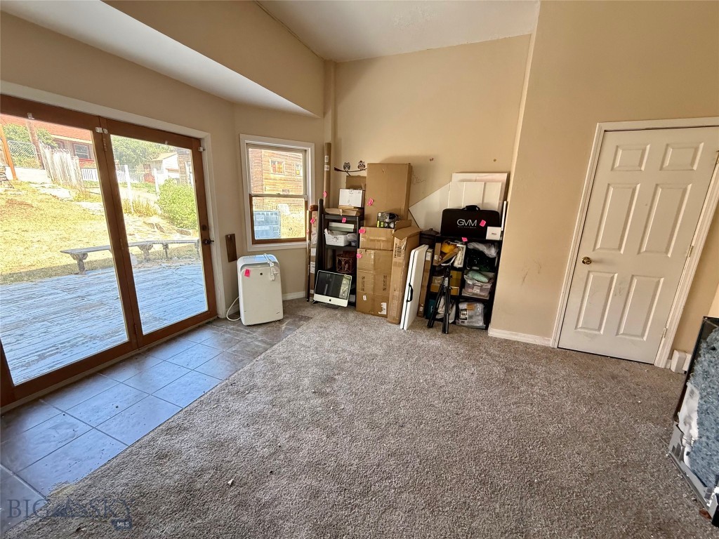 309 W Granite Street Property Photo 18
