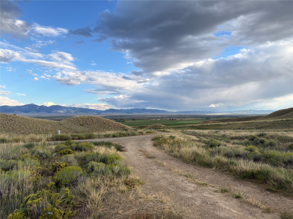 16 Cactus Ridge Road Property Photo 9