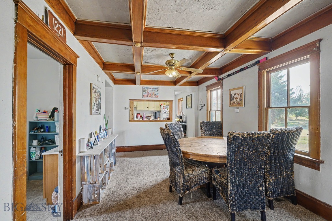 314 S Broadway Property Photo 8