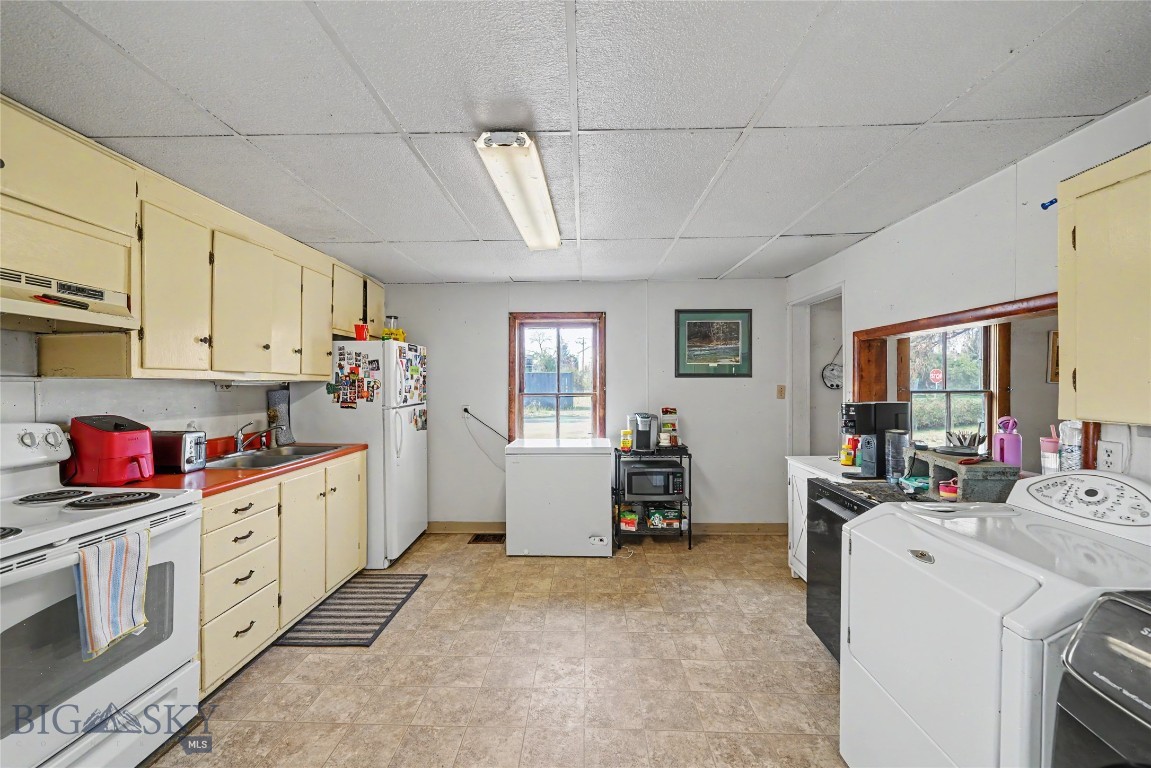 314 S Broadway Property Photo 15