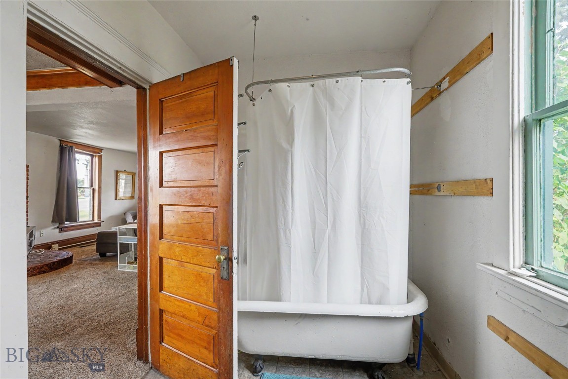 314 S Broadway Property Photo 19