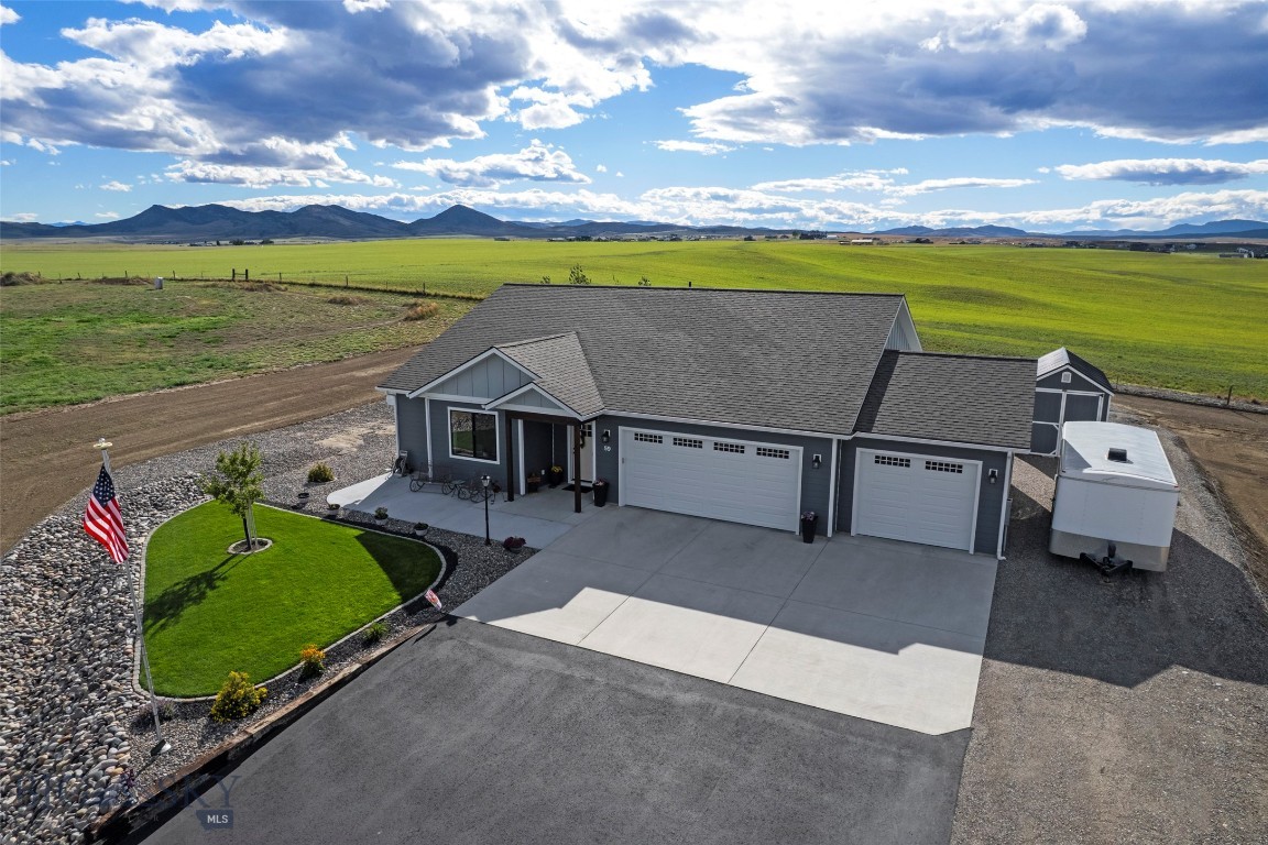 59 Wheatland Meadows Drive Property Photo 3