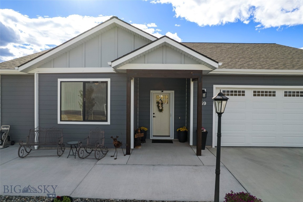 59 Wheatland Meadows Drive Property Photo 4