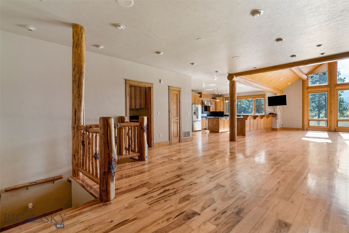 7802 Us Highway 93 S Property Photo 4