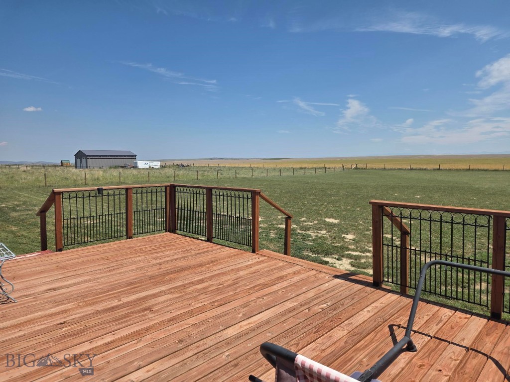 8 Duke Drive Property Photo 3