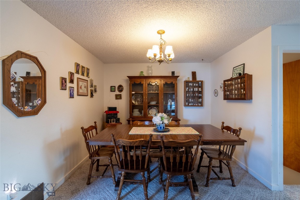 619 Everett Street Property Photo 18