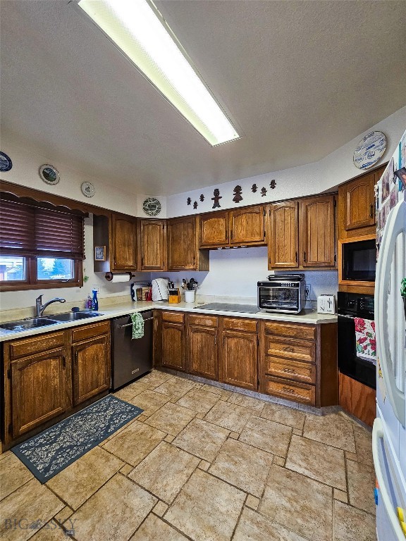619 Everett Street Property Photo 22