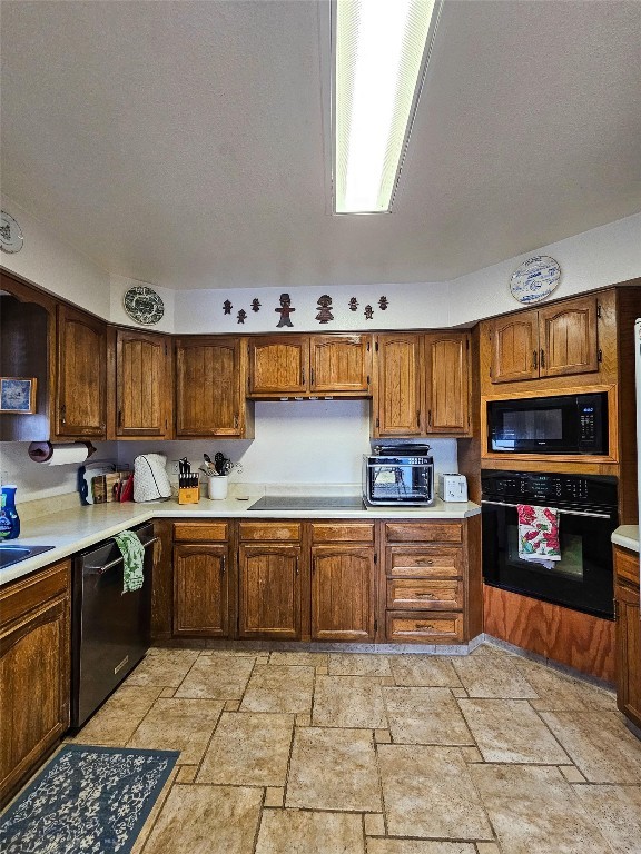 619 Everett Street Property Photo 23