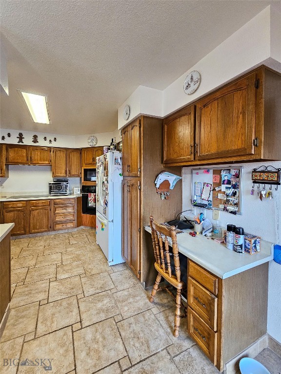 619 Everett Street Property Photo 26