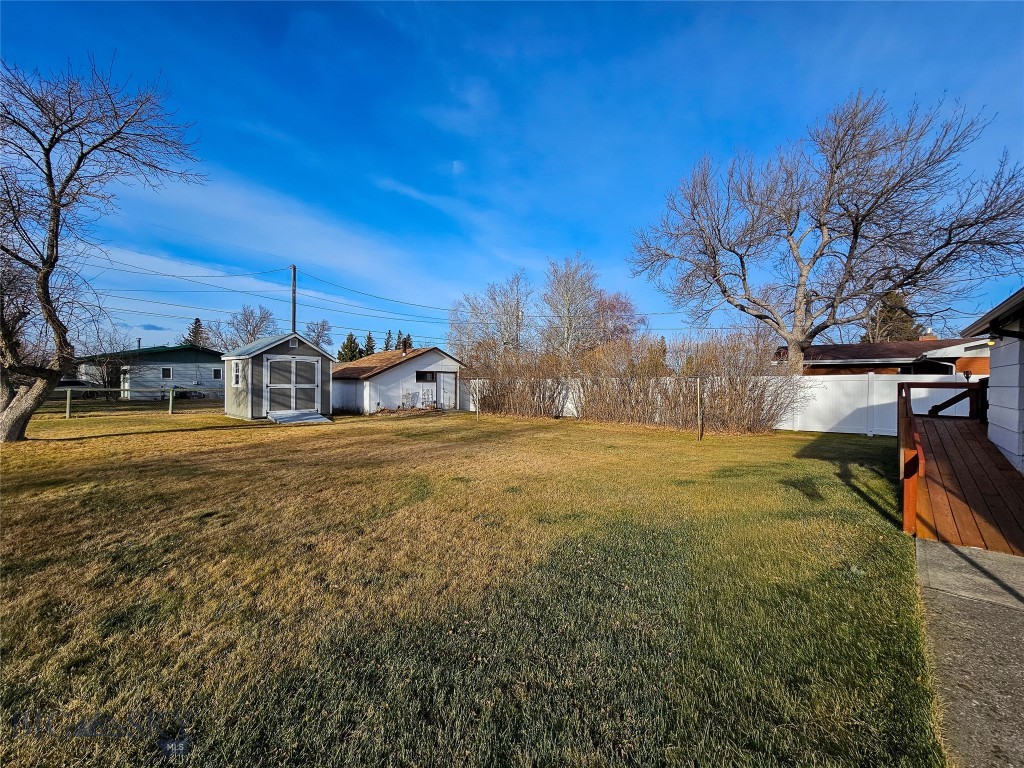 619 Everett Street Property Photo 49