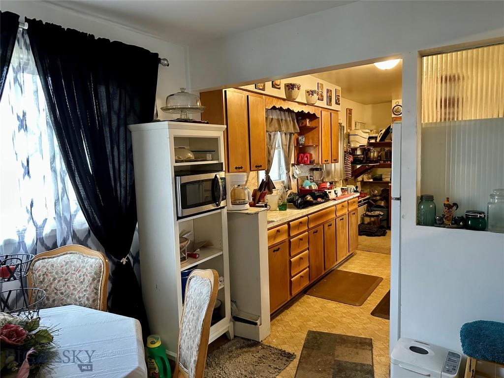 835 16th Street Property Photo 9