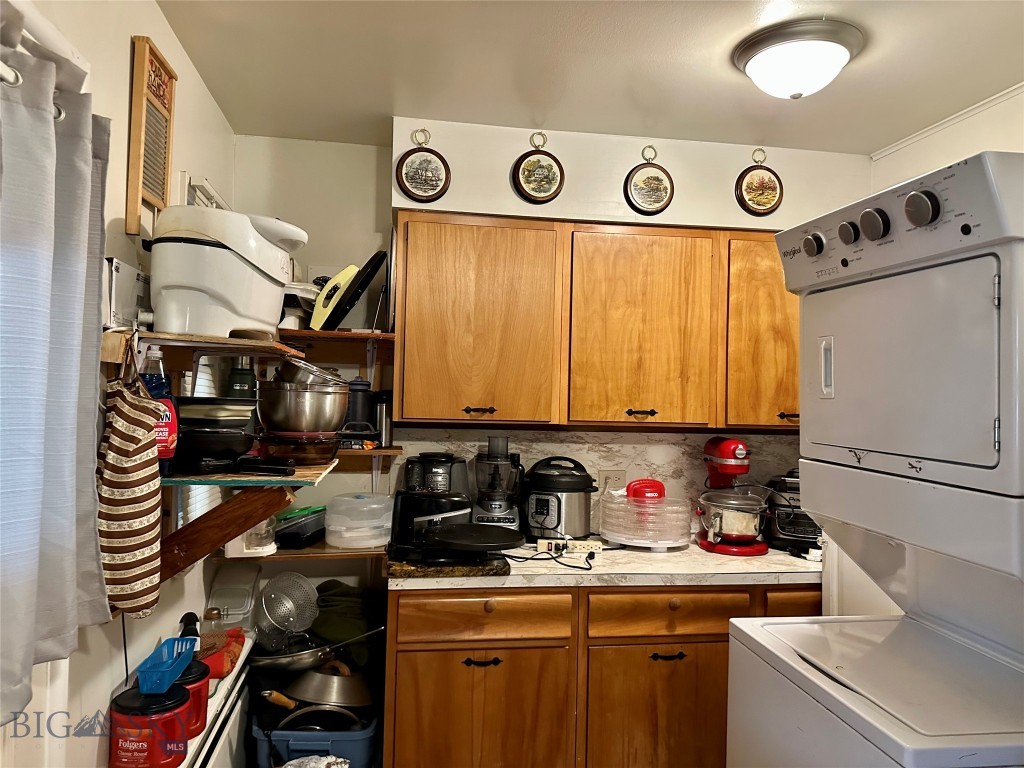 835 16th Street Property Photo 11