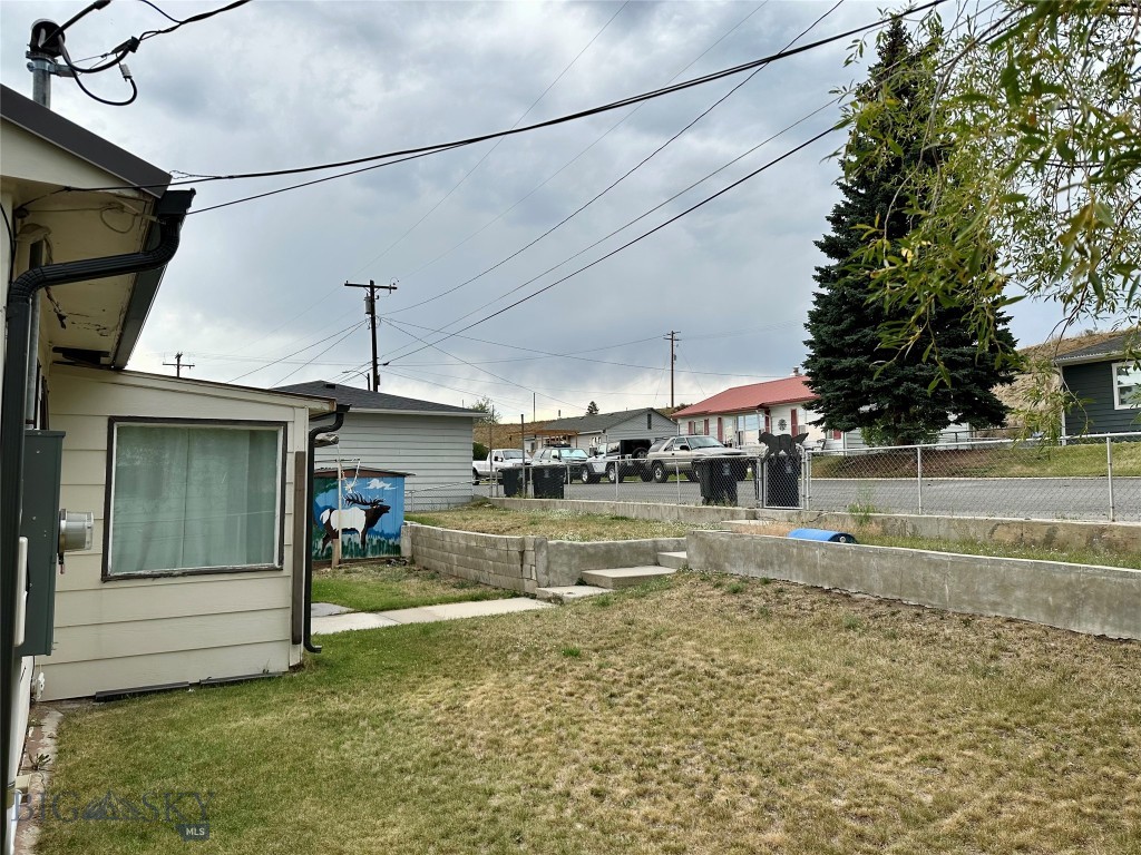 835 16th Street Property Photo 16