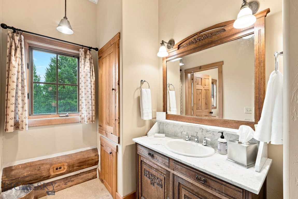 850 Fortress Road Property Photo 40