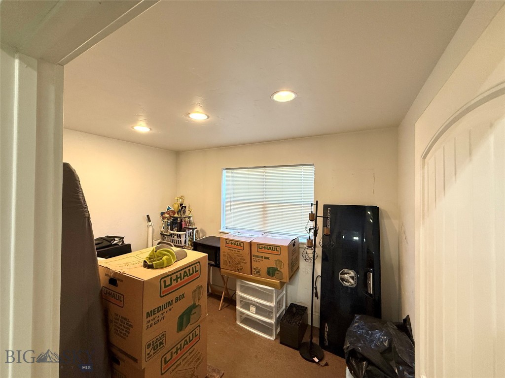 190 Skyway Boulevard 3 Property Photo 17