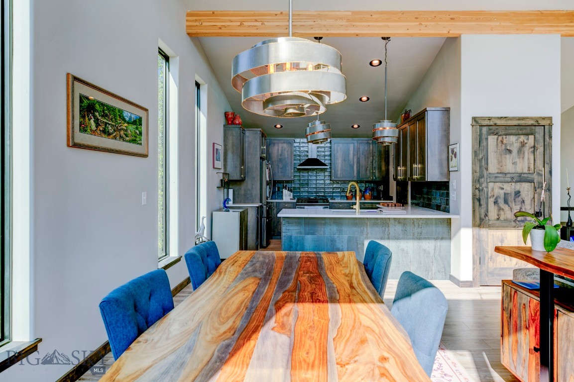 407 Short Street Property Photo 16
