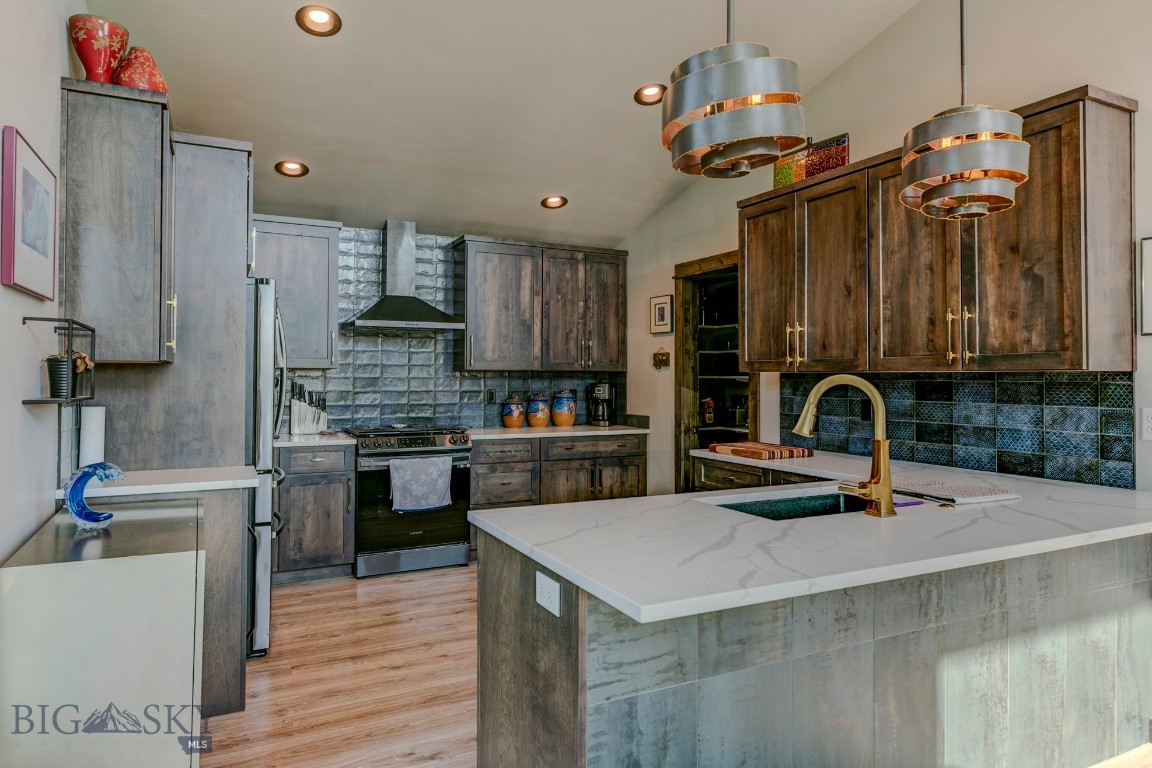 407 Short Street Property Photo 19