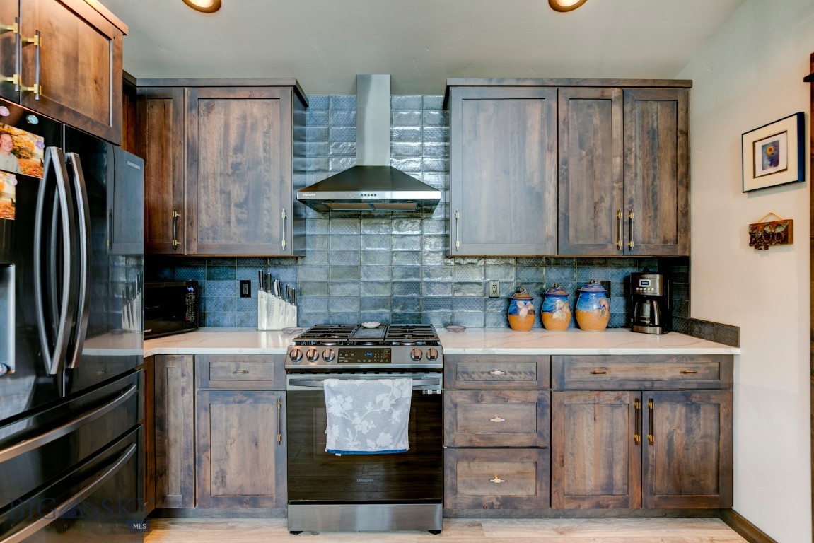 407 Short Street Property Photo 21
